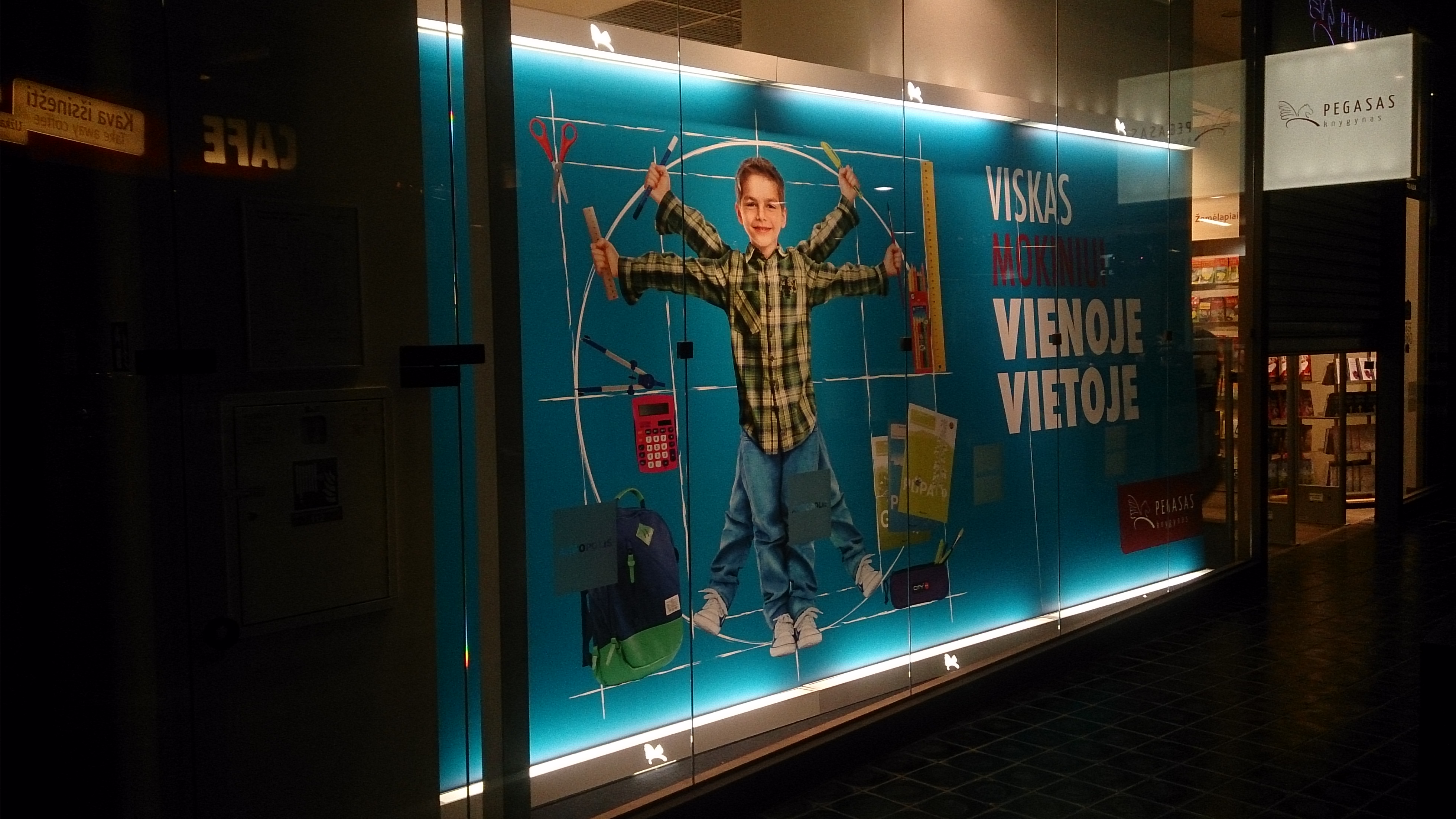 Vitrinų apipavidalinimas